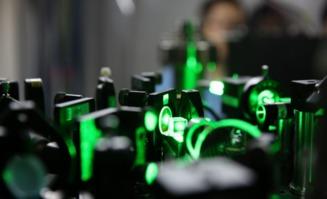 美国量子计算机爆料视频,独家爆料视频深度解析  第2张