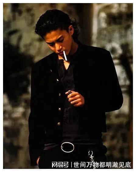 小栗旬被爆料 道歉视频,真诚认错，网友热议  第3张